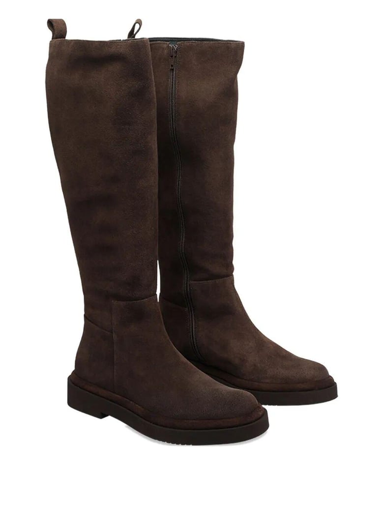 selma knee boots by Selfnex