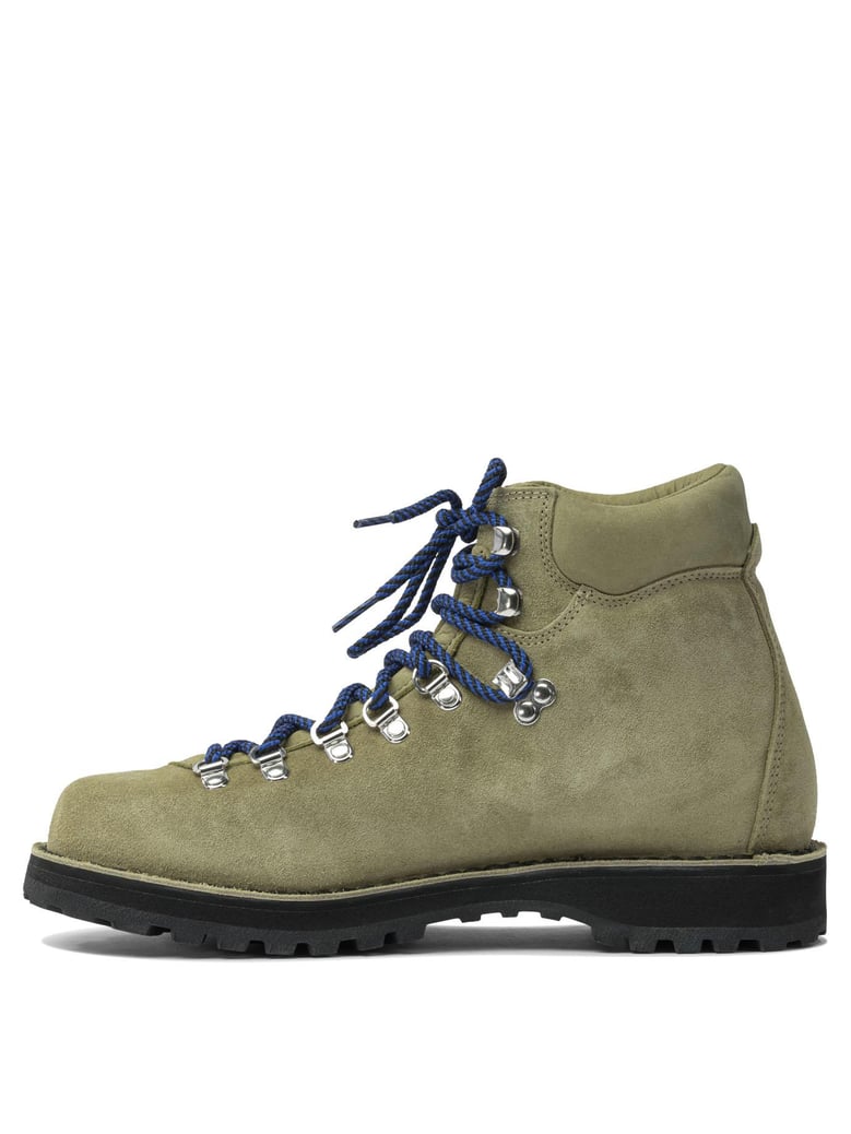 rock bet hiking shoes by Selfnex