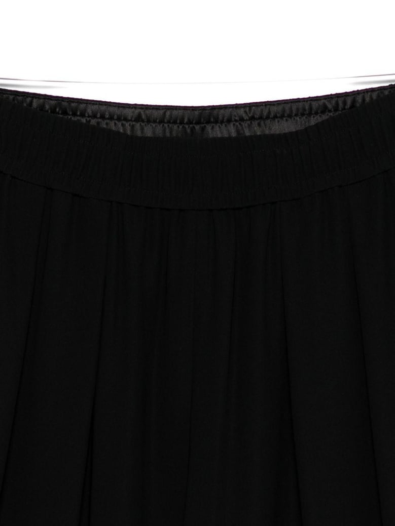 pants in crêpe by Selfnex
