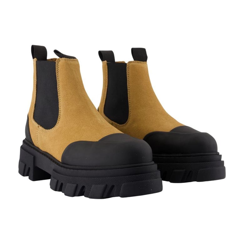 low chelsea ankle boots by Selfnex