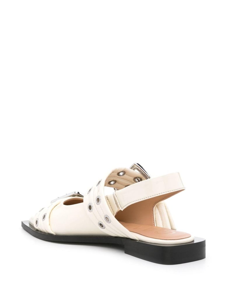 white recycled polyester flat by Selfnex
