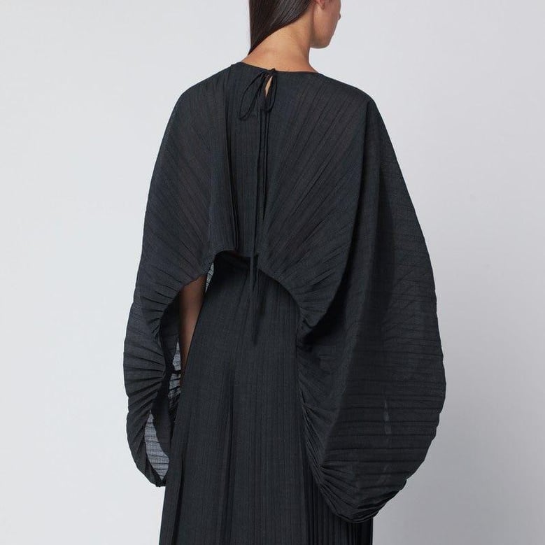 gray anthea-atelier pleated cape by Selfnex