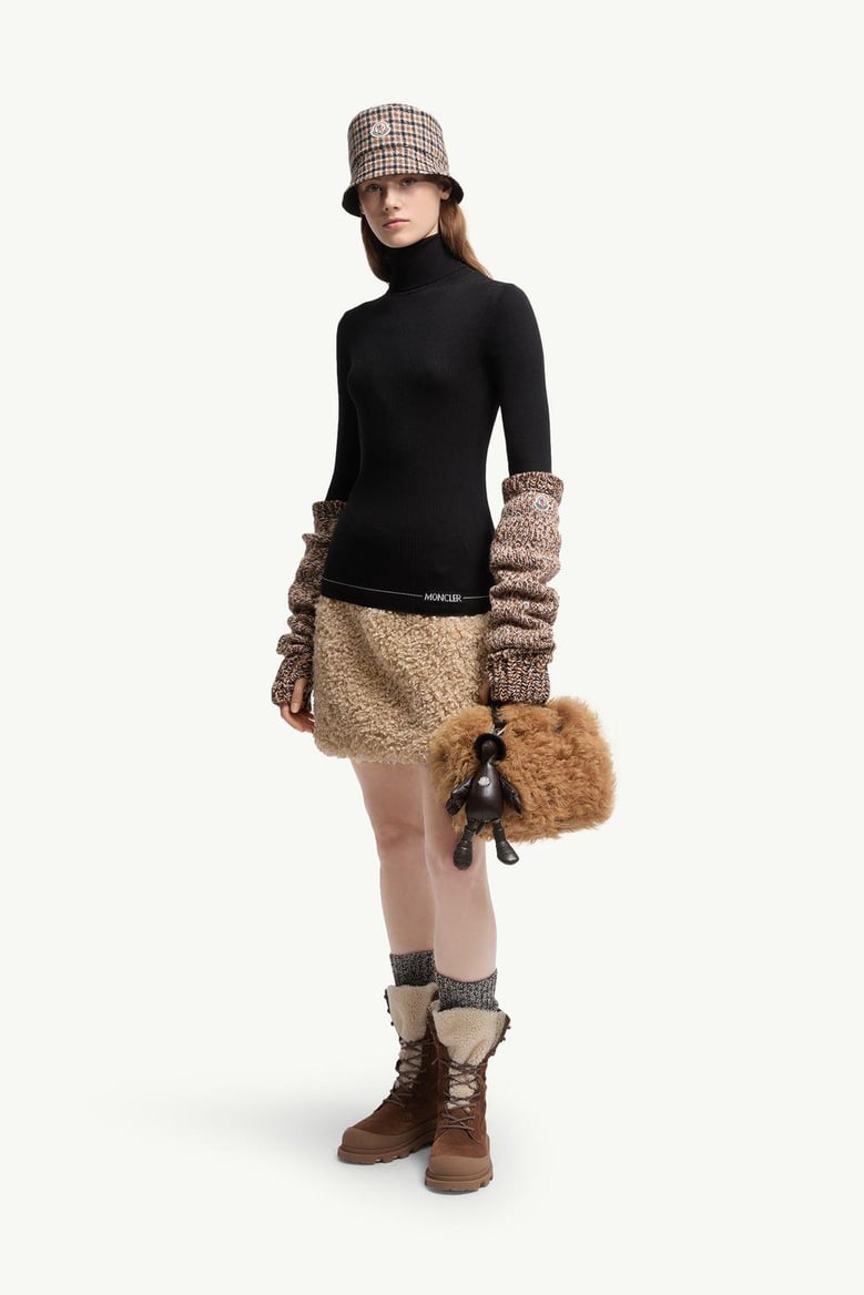 sweater with a turtleneck in wool by Selfnex