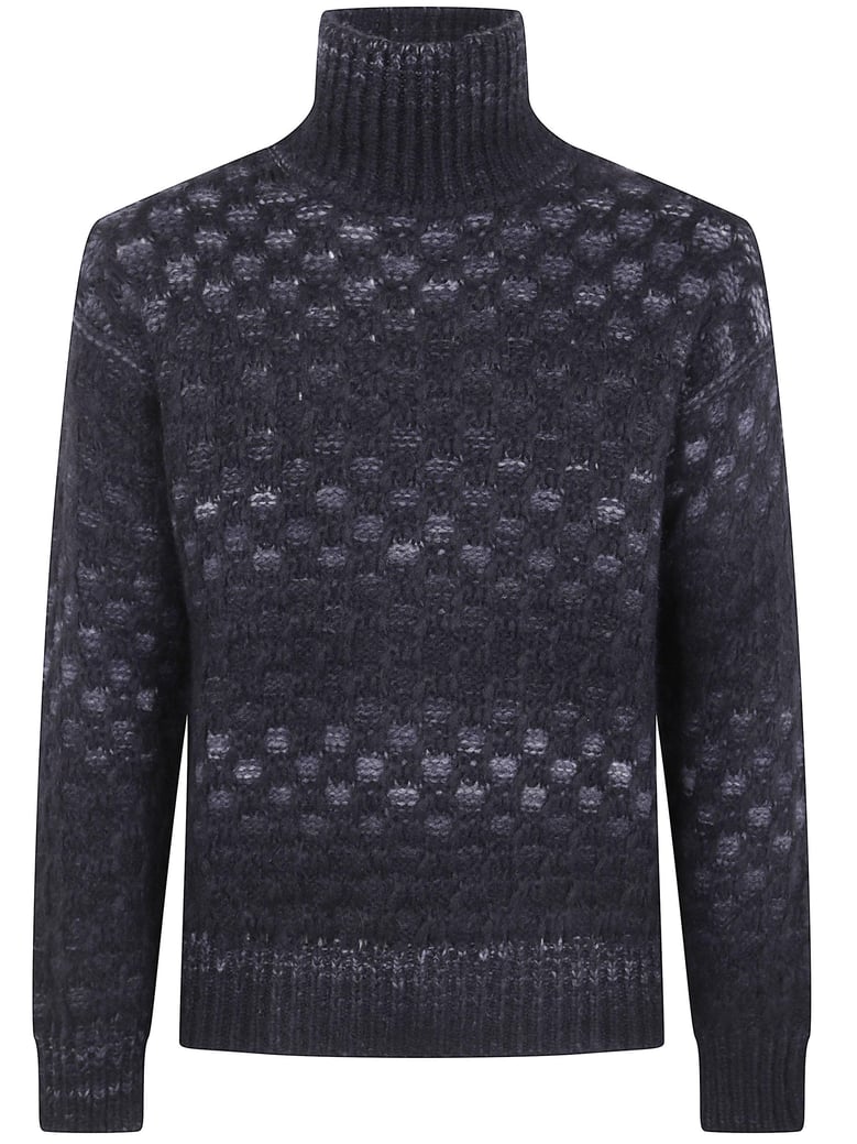 long sleeves turtle neck sweater by Selfnex
