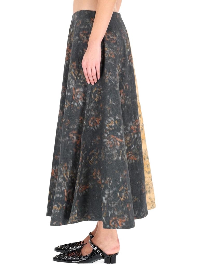 wheeled skirt by Selfnex