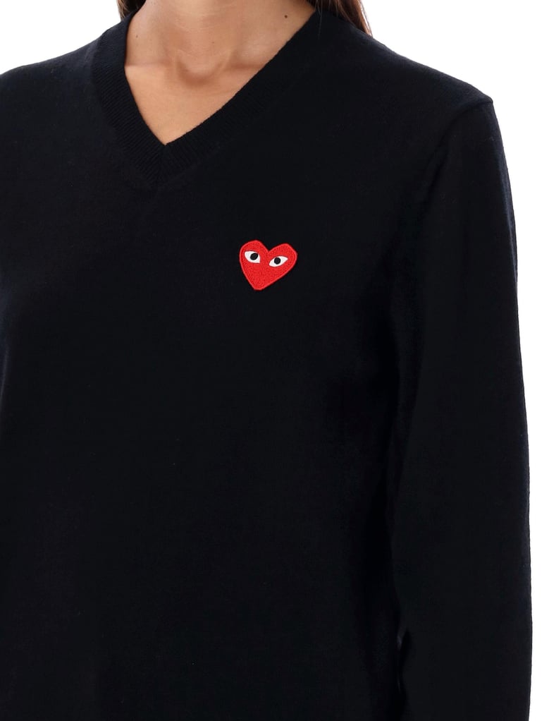 red heart patch v-neck by Selfnex