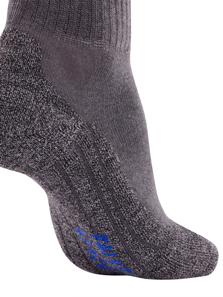 tk2 explore cool short socks by Selfnex