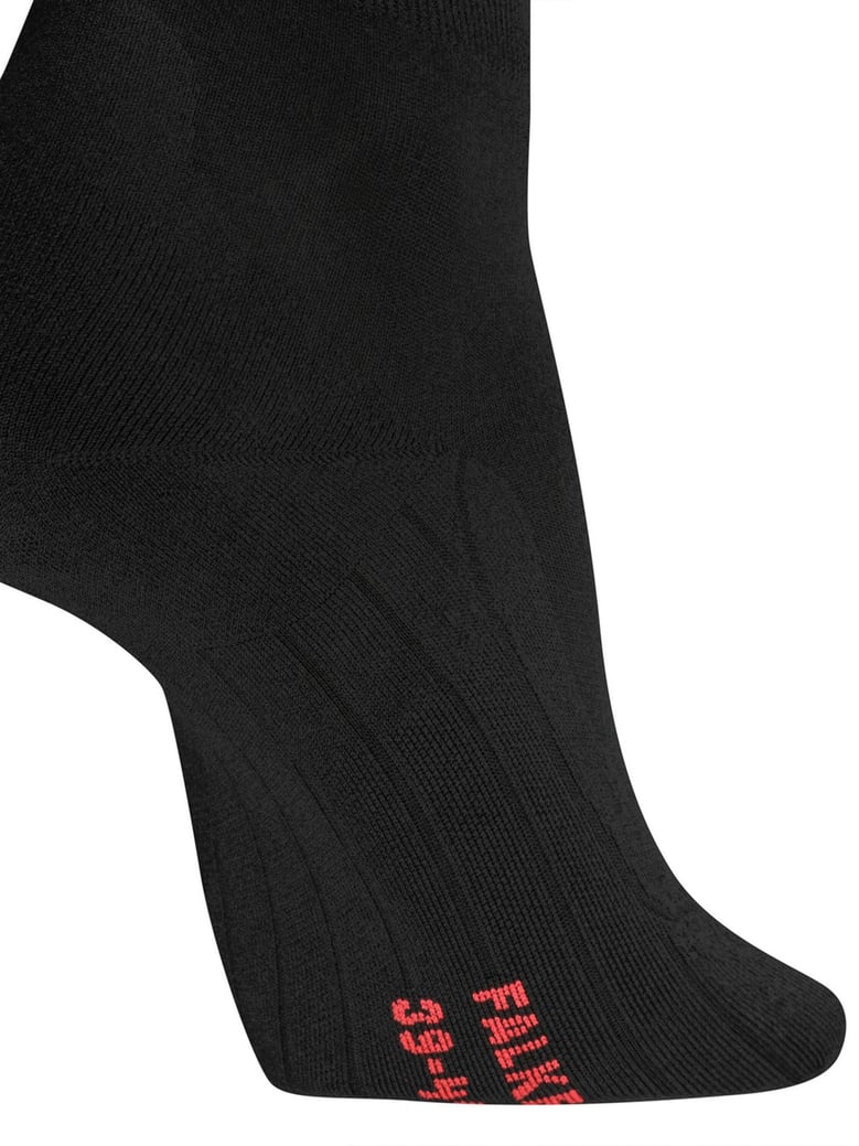 ru4 light performance black socks by Selfnex