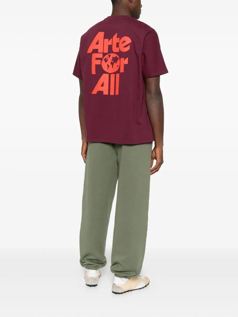 arte for all t-shirt by Selfnex