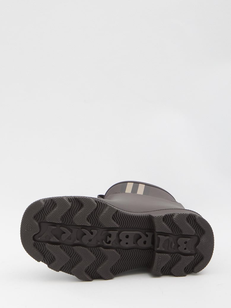 marsh stamp ankle boots by Selfnex