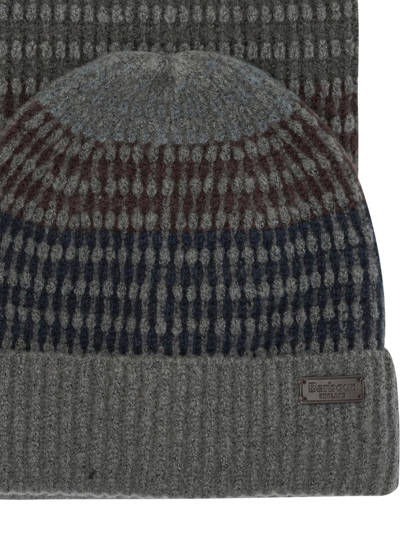 branton beanie & scarf set by Selfnex