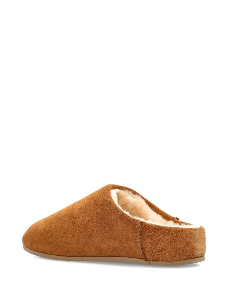 elea slip-on slippers by Selfnex