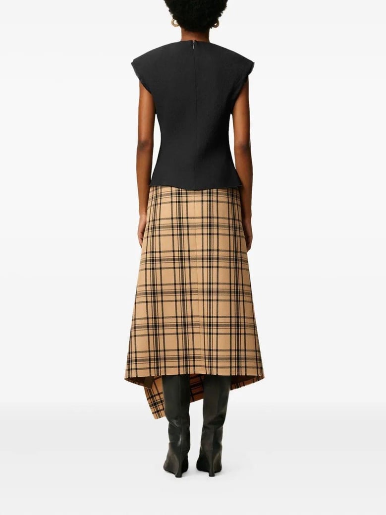 sleeveless top by Selfnex