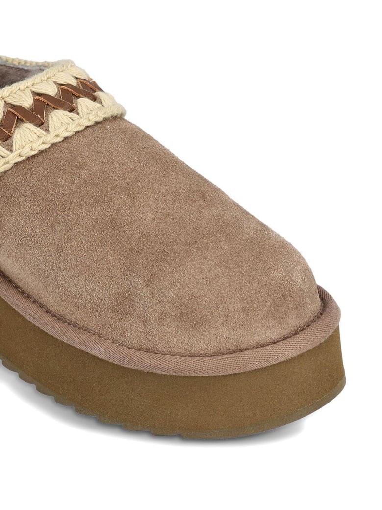 platform clog suede slippers by Selfnex
