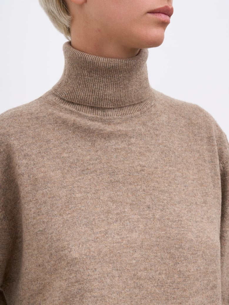 cashmere blend high neck sweater by Selfnex