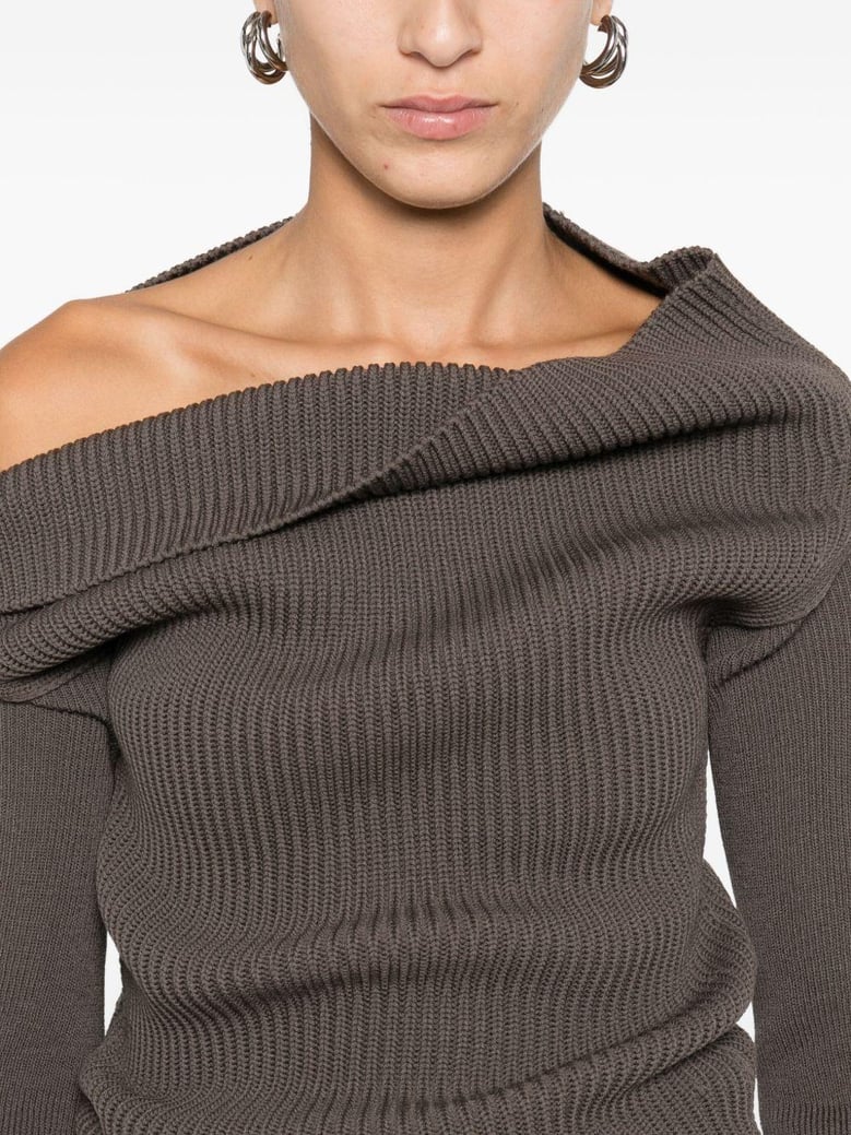 wool off-shoulder sweater by Selfnex