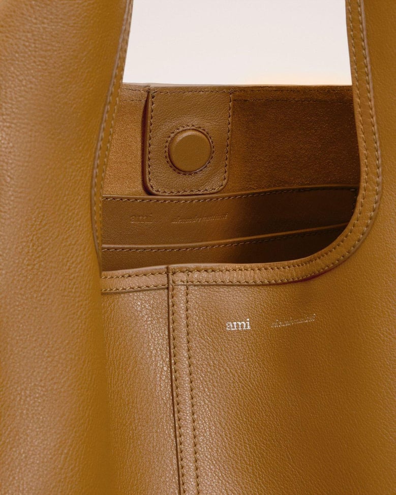 ll715 cuir liss by Selfnex
