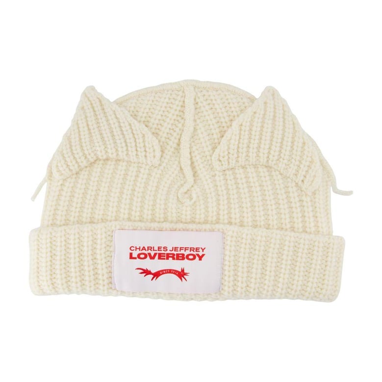 chunky ears beanie by Selfnex