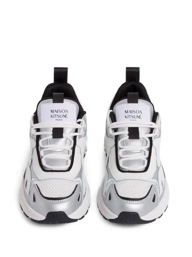 sora runners by Selfnex