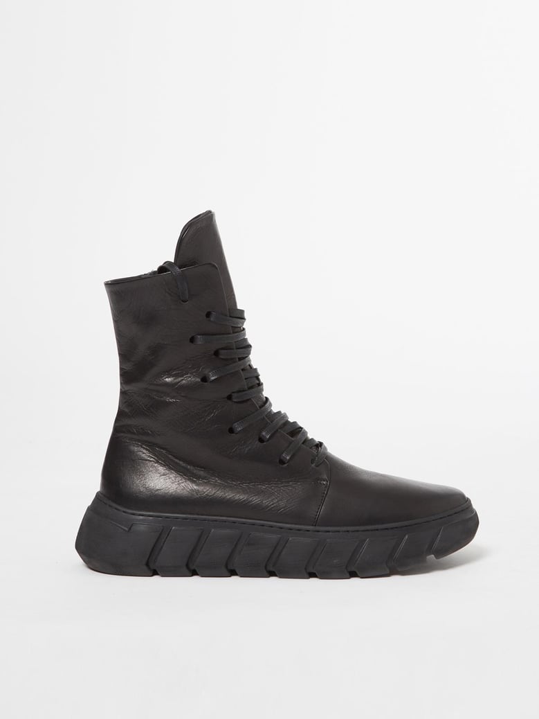 speedy return leather ankle boot by Selfnex