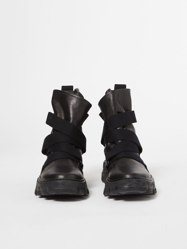 convertible leather ankle boot by Selfnex