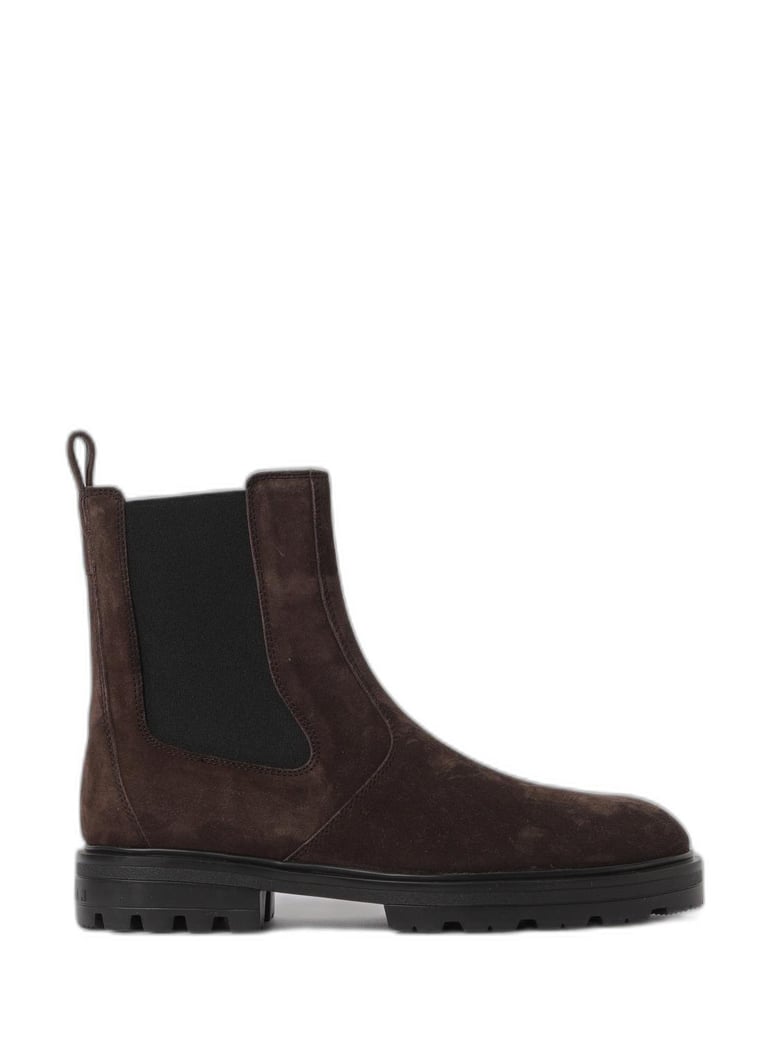 chelsea ankle boots by Selfnex