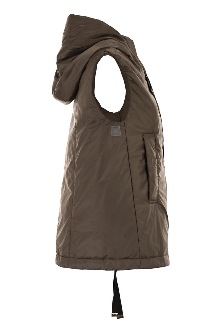 greengo - sleeveless in drip-proof technical fabric by Selfnex
