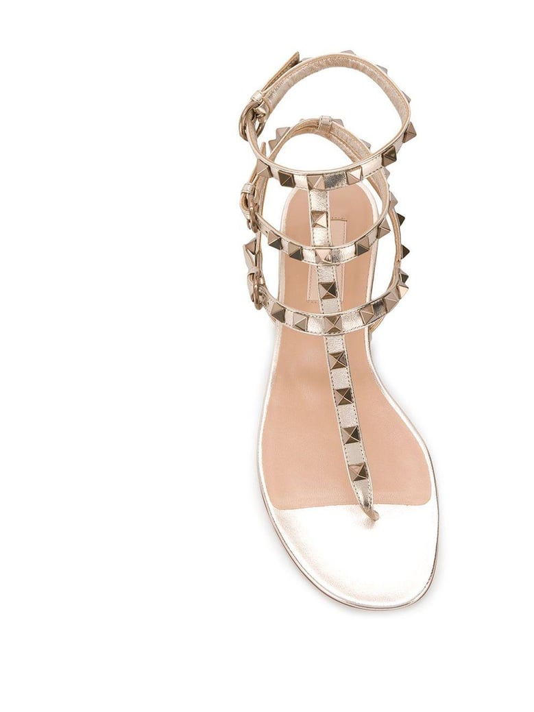 rockstud leather thongs by Selfnex