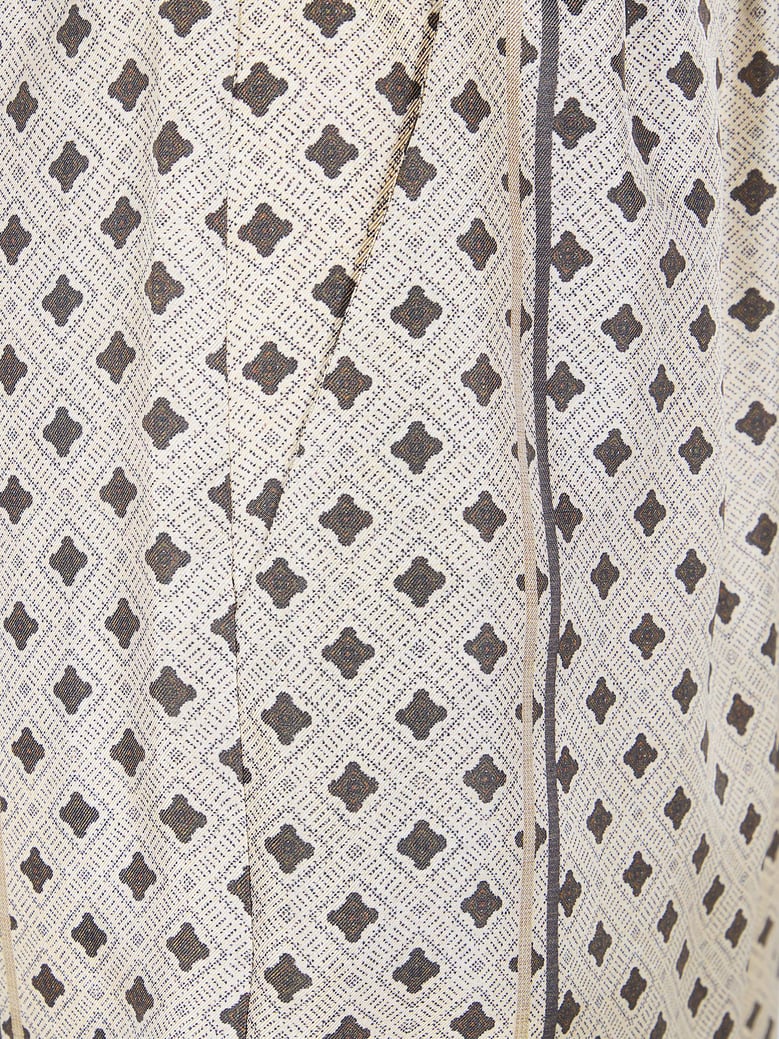 aloe shorts trousers by Selfnex