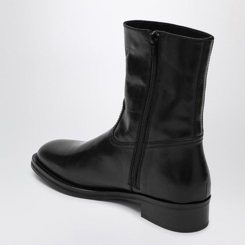 daryl ankle boots in black leather by Selfnex