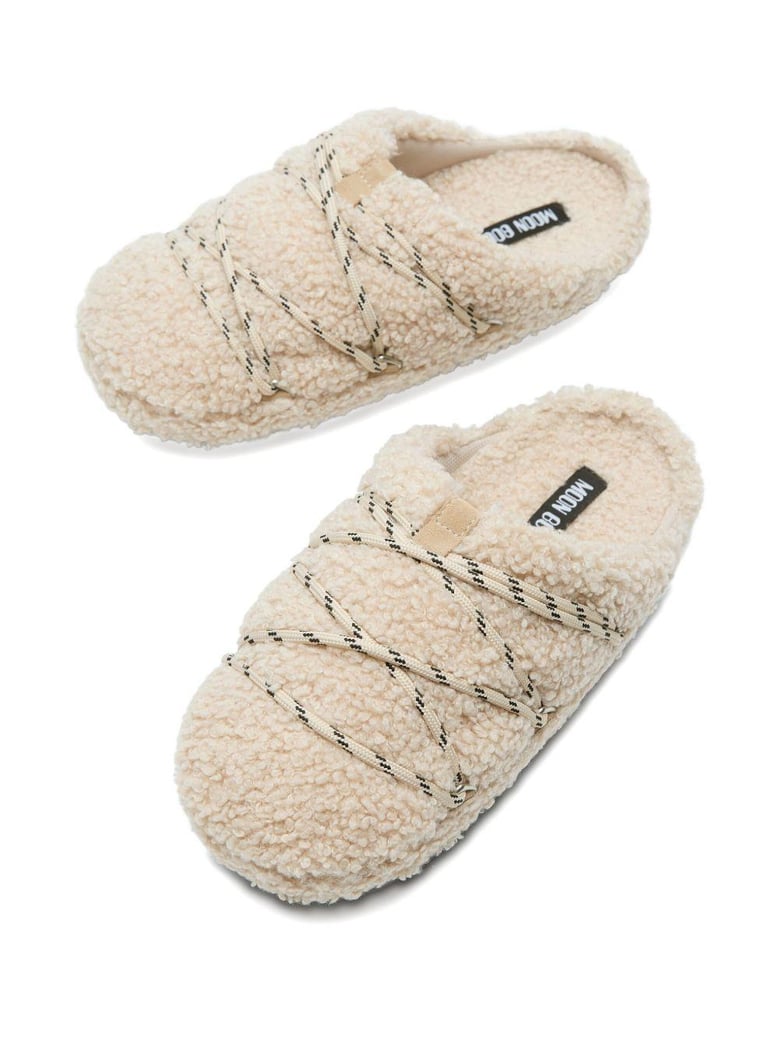 teddy slippers by Selfnex