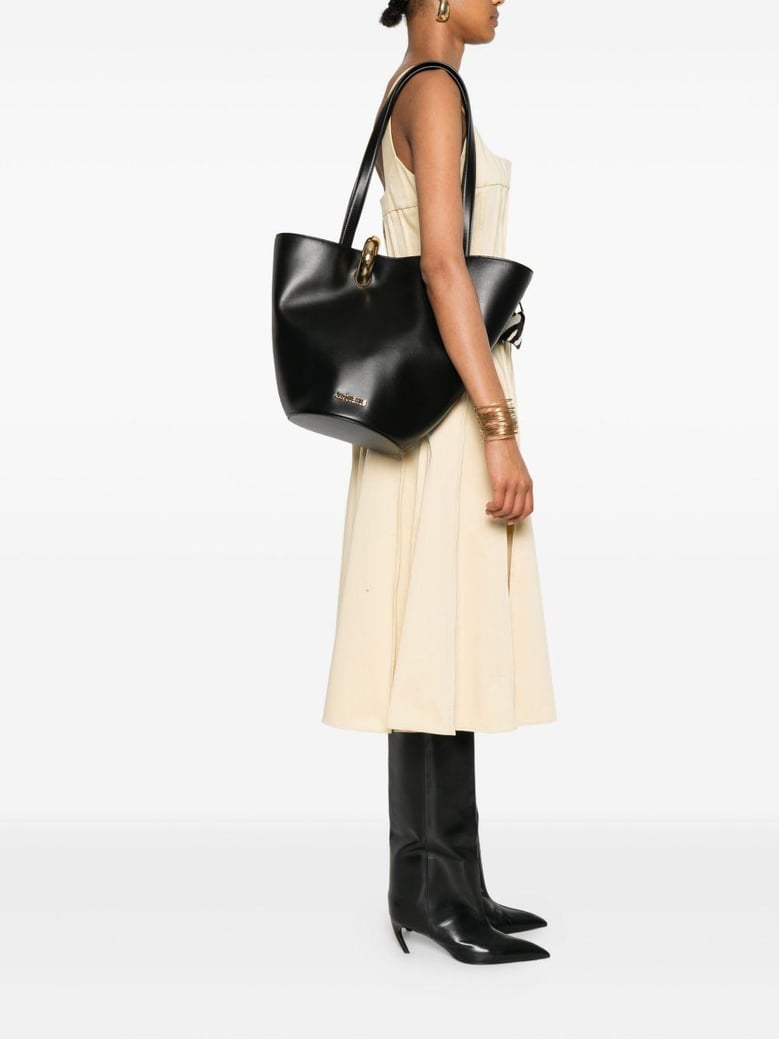 le bambola moyen leather bucket bag by Selfnex