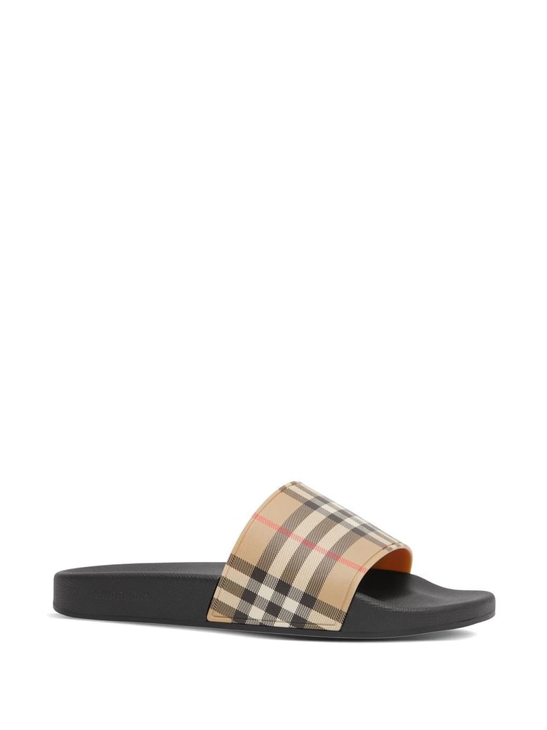 sandal slide by Selfnex