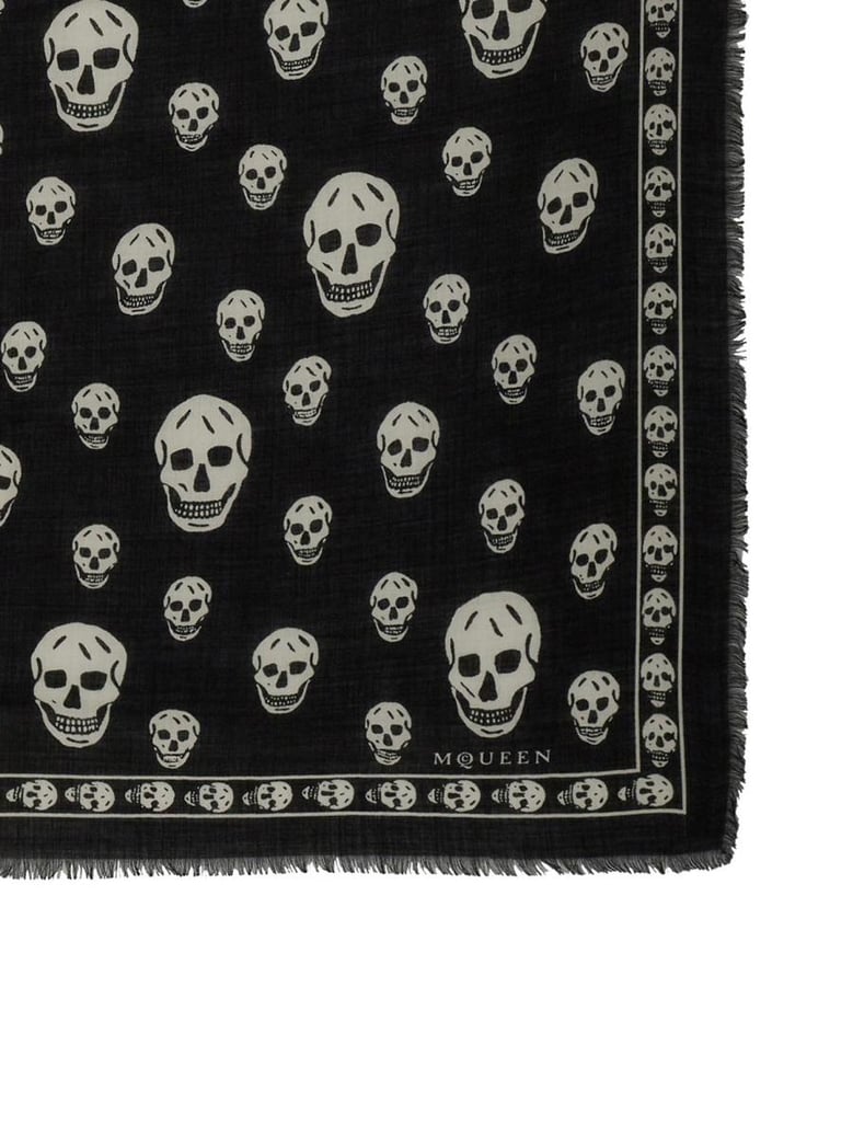 skull scarf by Selfnex