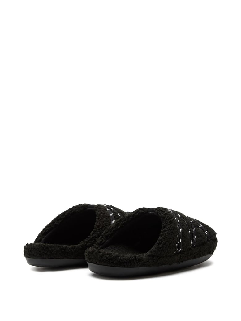 teddy slipper by Selfnex