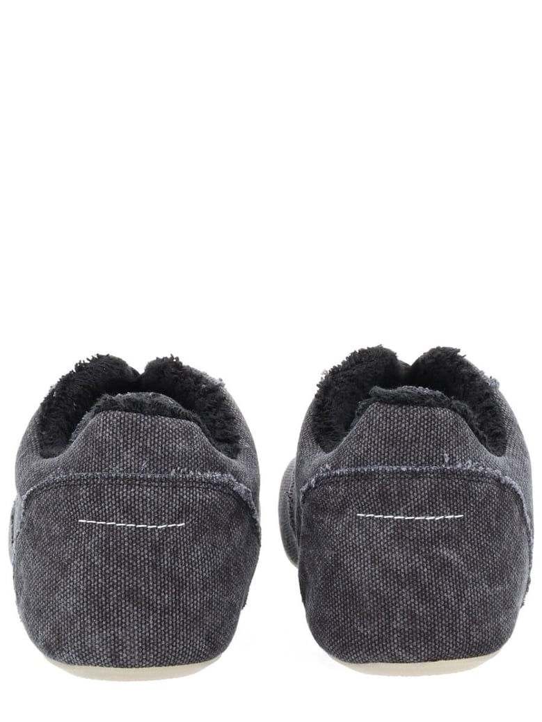 black cotton sneaker by Selfnex