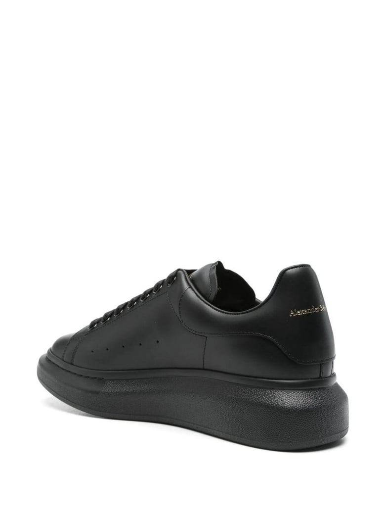 sneaker oversize black by Selfnex
