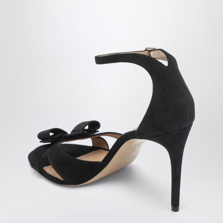 vara bow sandal black by Selfnex