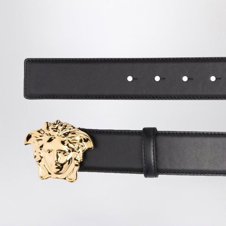 black belt with medusa head buckle by Selfnex