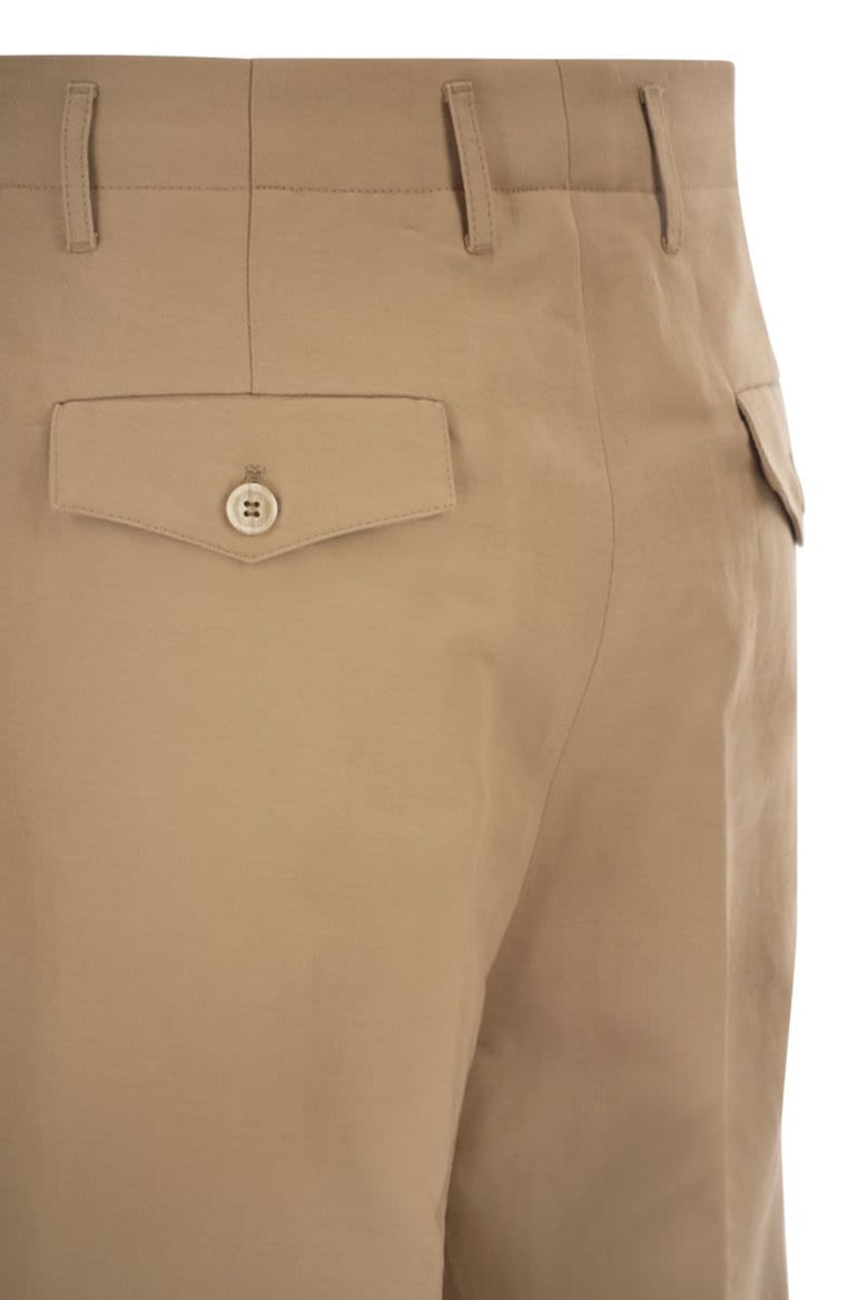 tailored trousers in cotton and linen with pleats by Selfnex
