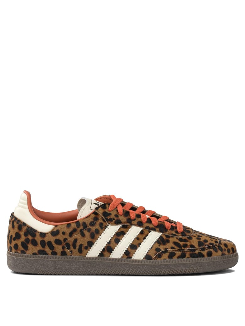 samba og sneakers by Selfnex