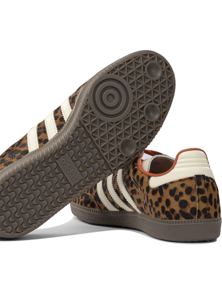 samba og sneakers by Selfnex