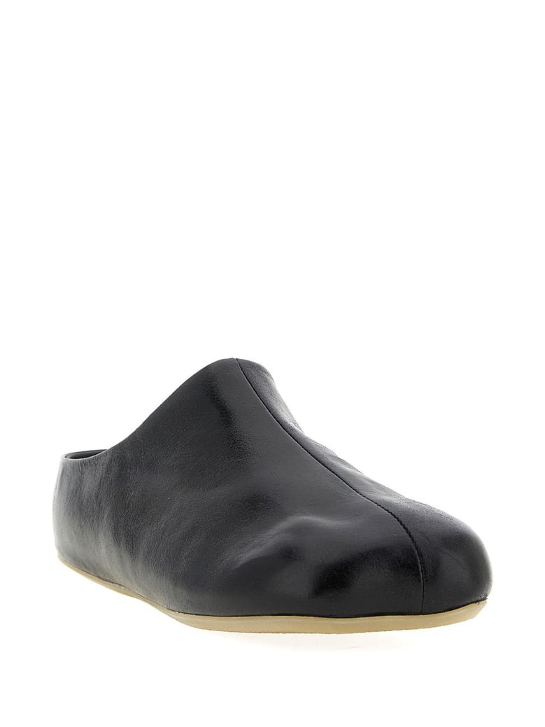 anatomical leather sabot by Selfnex