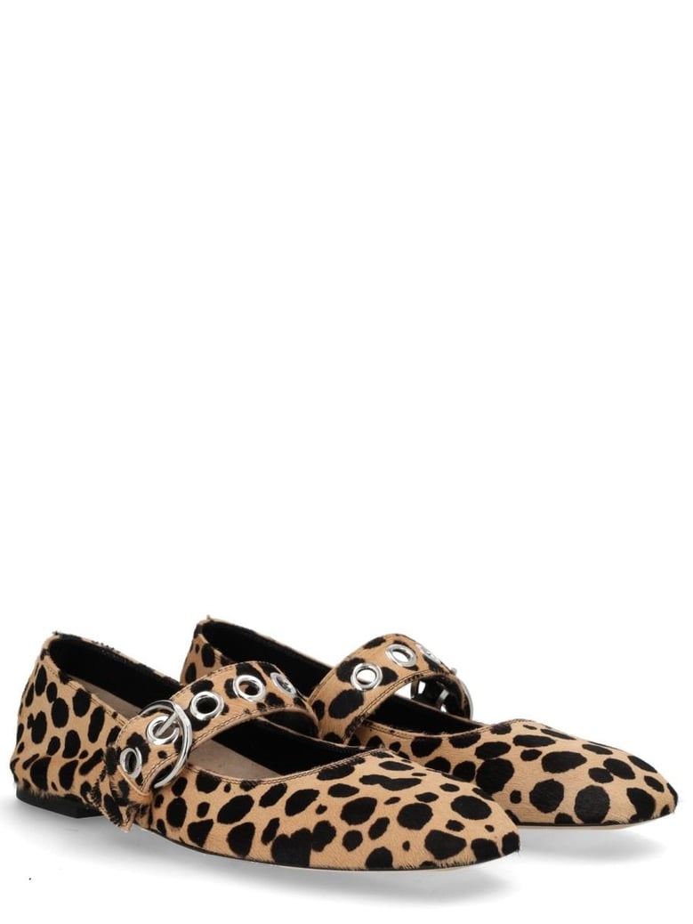 uma maryjane shoe with eyelets by Selfnex