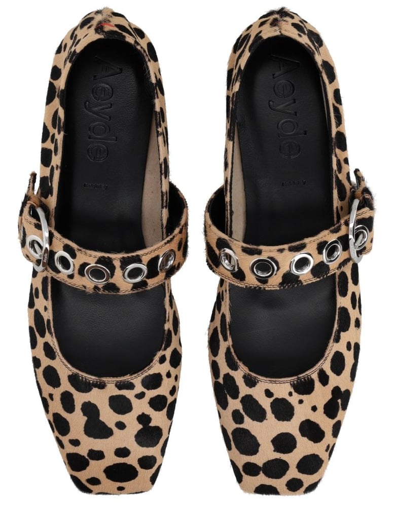 uma maryjane shoe with eyelets by Selfnex