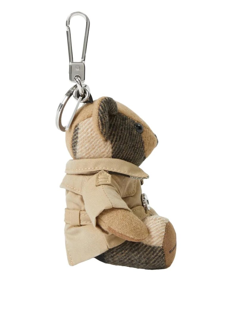 cashmere burberry keyring by Selfnex