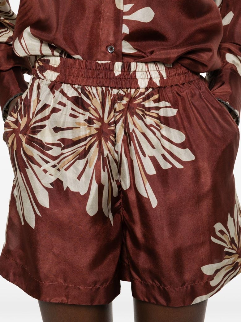 silk twill shorts with floral print and elasticated waistband by Selfnex