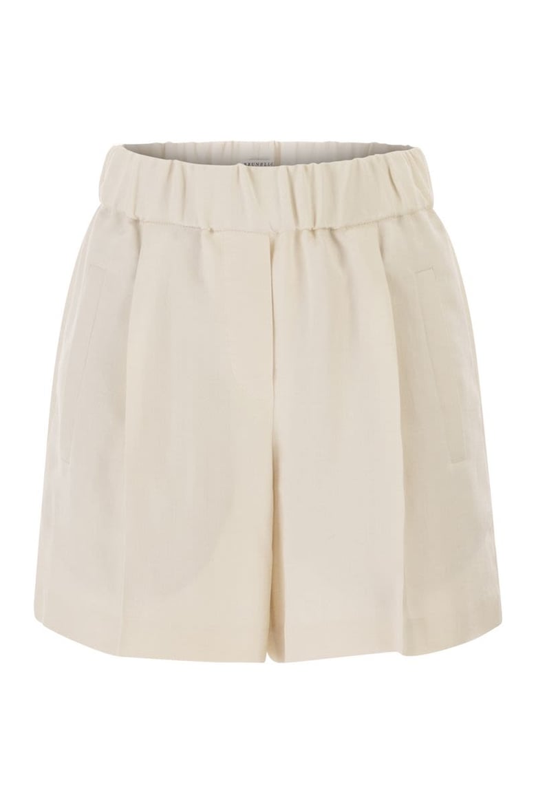 baggy shorts in fluid viscose and linen twill by Selfnex