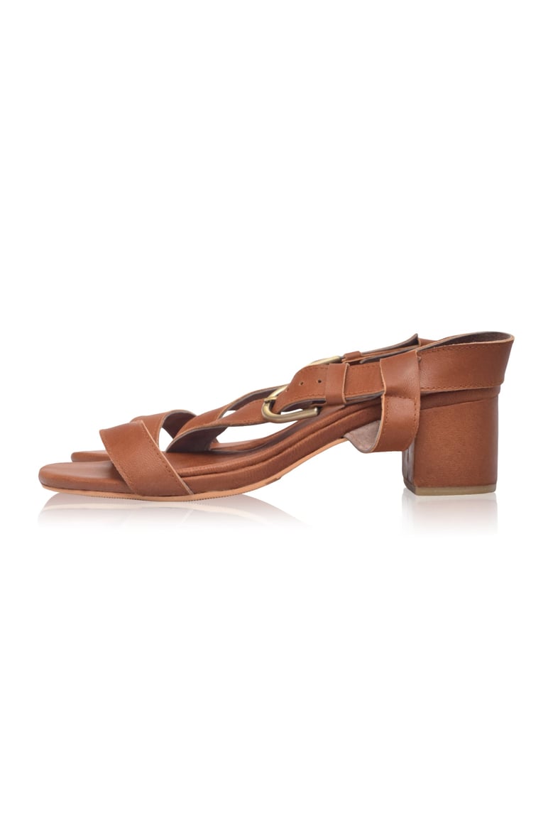 deia leather sandals by Selfnex