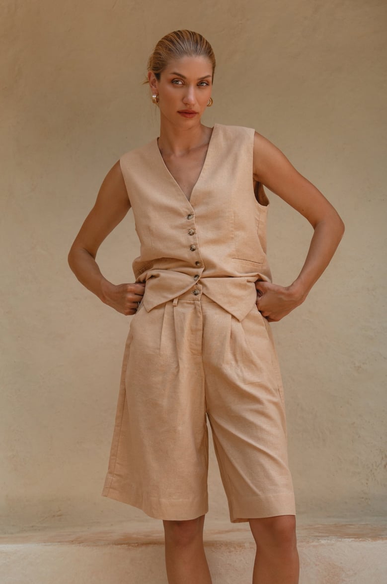faro bermuda linen shorts by Selfnex